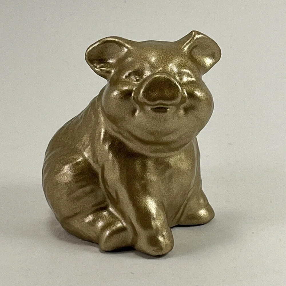Farmhouse Brass-tone Pig Figure 2.5
